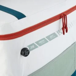 Quechua GLACIERE SOUPLE DE CAMPING - 35 LITRES - CONSERVATION AU FRAIS 17 HEURES -Camping Soldes glaciere souple de camping 35 litres conservation au frais 17 heures 8