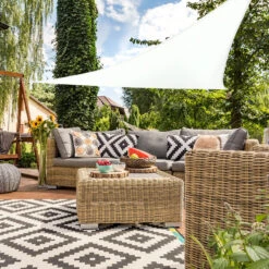 Camping Soldes -Camping Soldes store triangulaire aktive garden 1