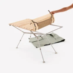 Quechua TABLE DE CAMPING COMPACTE 4/6 PERSONNES - PLATEAU BOIS - POCHE DE RANGEMENT 17 Quechua TABLE DE CAMPING COMPACTE 4/6 PERSONNES - PLATEAU BOIS - POCHE DE RANGEMENT -Camping Soldes table de camping compacte 46 personnes plateau bois poche de rangement 7