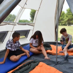 Tente De Camping Tipii - 6 Personnes - Hauteur 2,50m - Moustiquaire - Beige/Gris 12 Tente De Camping Tipii - 6 Personnes - Hauteur 2,50m - Moustiquaire - Beige/Gris -Camping Soldes tente de camping tipii 6 personnes hauteur 250m moustiquaire beigegris 5